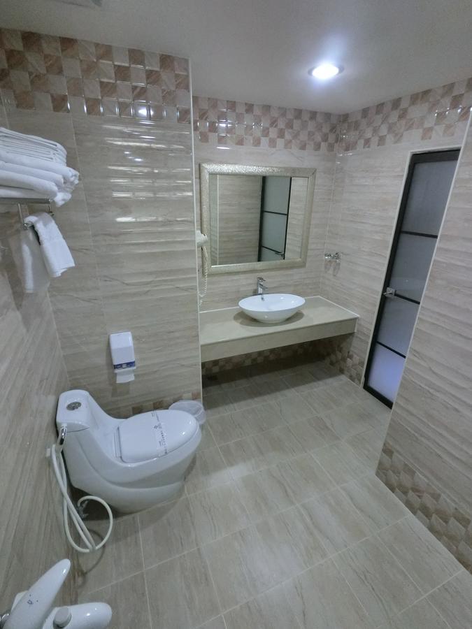 雲林斗六福爾摩莎大飯店 Hotel Exterior photo